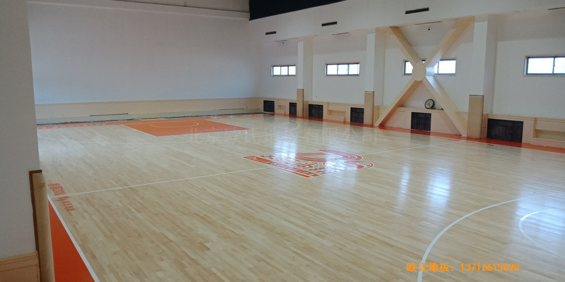 北方温泉会议中心篮球馆运动地板铺设案例5