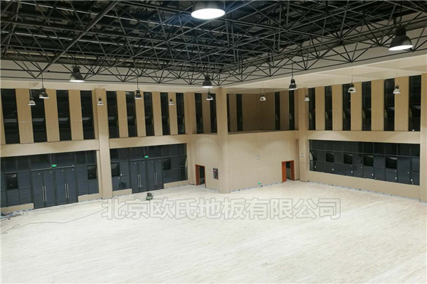四川泸州市叙永县城西实验学校运动木地板铺设工程案例-6