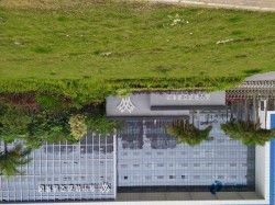 实木篮球场馆地板如何保洁