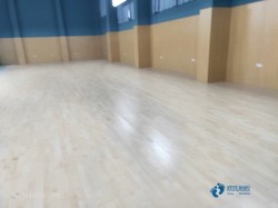 高端篮球运动木地板如何保洁