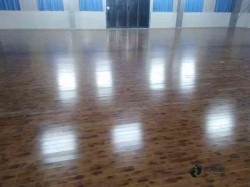 ������ո�����̨�˶�ľ�ذ��ĸ����ӱȽϺ�